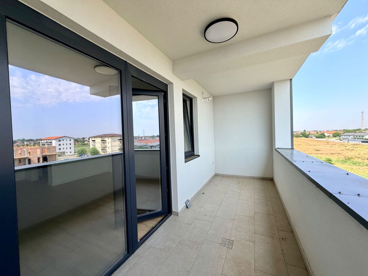 APARTAMENT CU TERASA - Poză 5