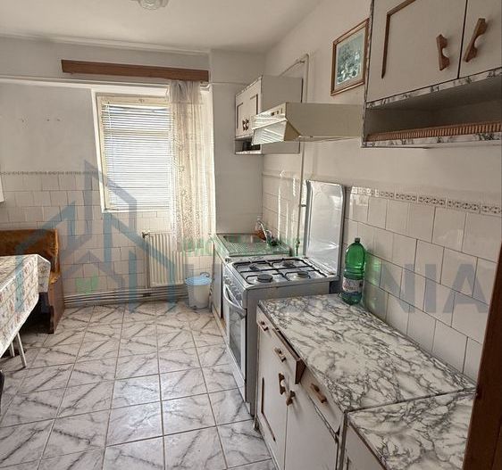Apartament 3 camere, 86 mp, ultracentral Pașcani - Poză 3