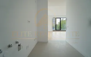 Stațiunea Mamaia - Vânzare apartament cu 2 camere, 2 bai si terasa. - Poză 18