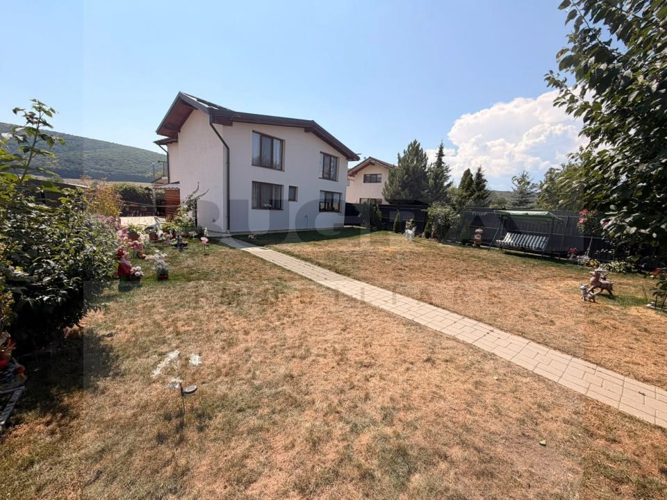 Casa individuala la cheie, 5 camere, 126 mp+474 mp teren, zona Gilau - Poză 10