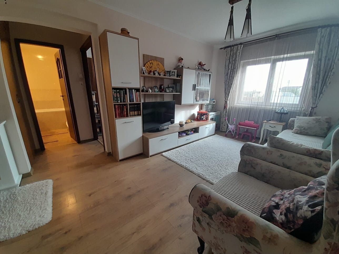 Apartament spatios cu patru camere zona -Bucovina - Poză 3