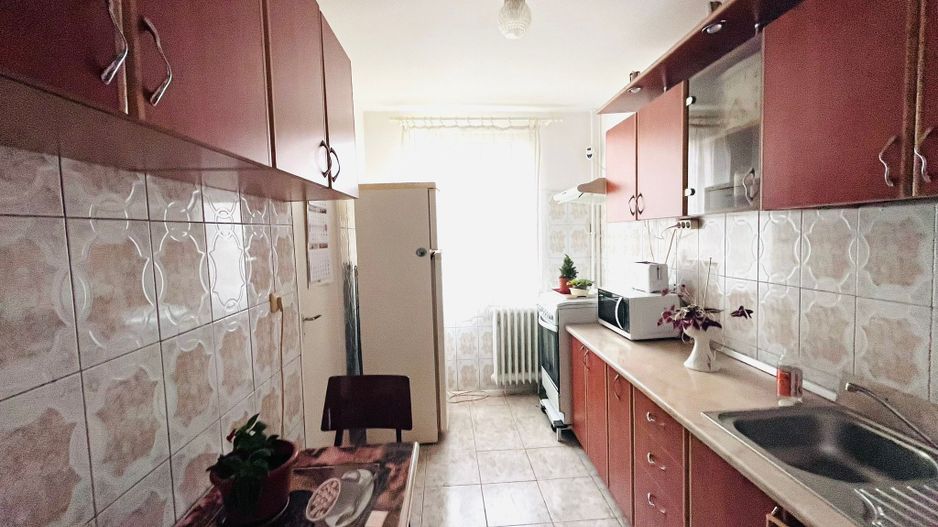 APARTAMENT 3 CAMERE DECOMANDAT SU 63MP ETAJ 3/4 DRUMUL TABEREI - Poză 10