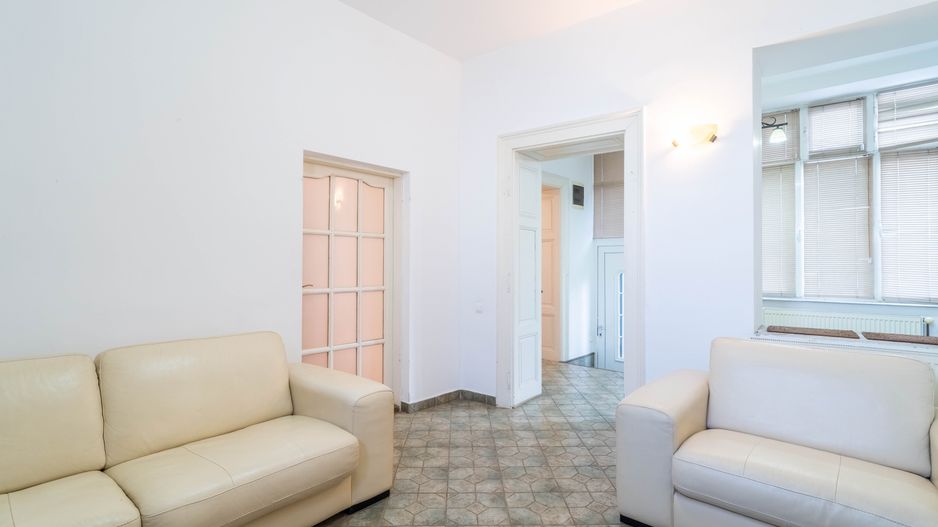 Apartament spațios, Strada Gojdu, Arad, ideal pentru familie - Poză 8