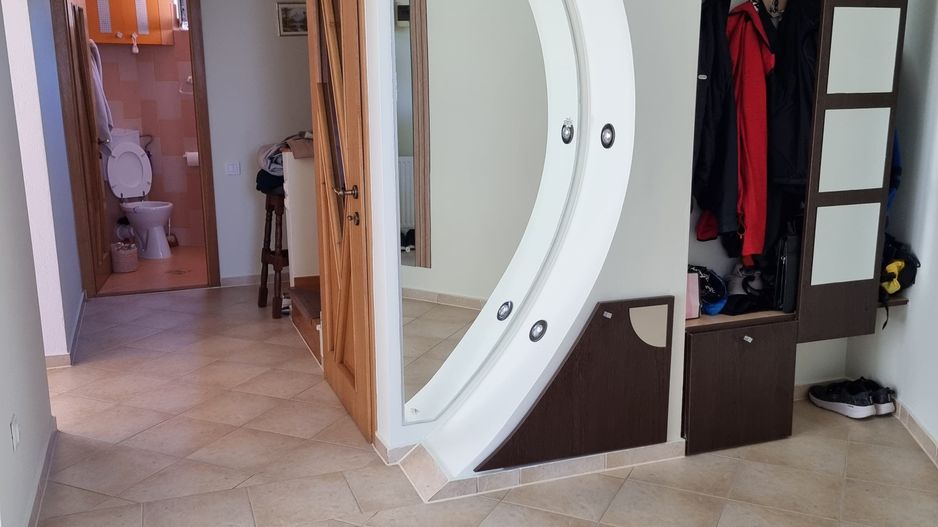 CASA INDIVIDUALA , MODERNA LA POALELE MUNTILOR!! - Poză 4