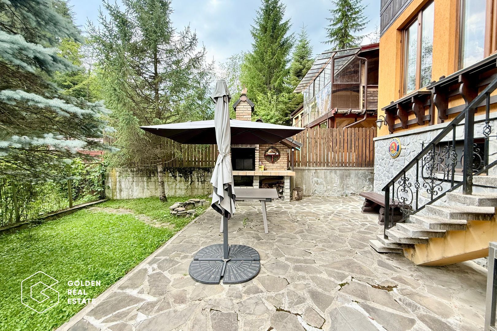 Vila de exceptie in Sinaia, mobilata, utilata, cu vedere superba - Poză 4