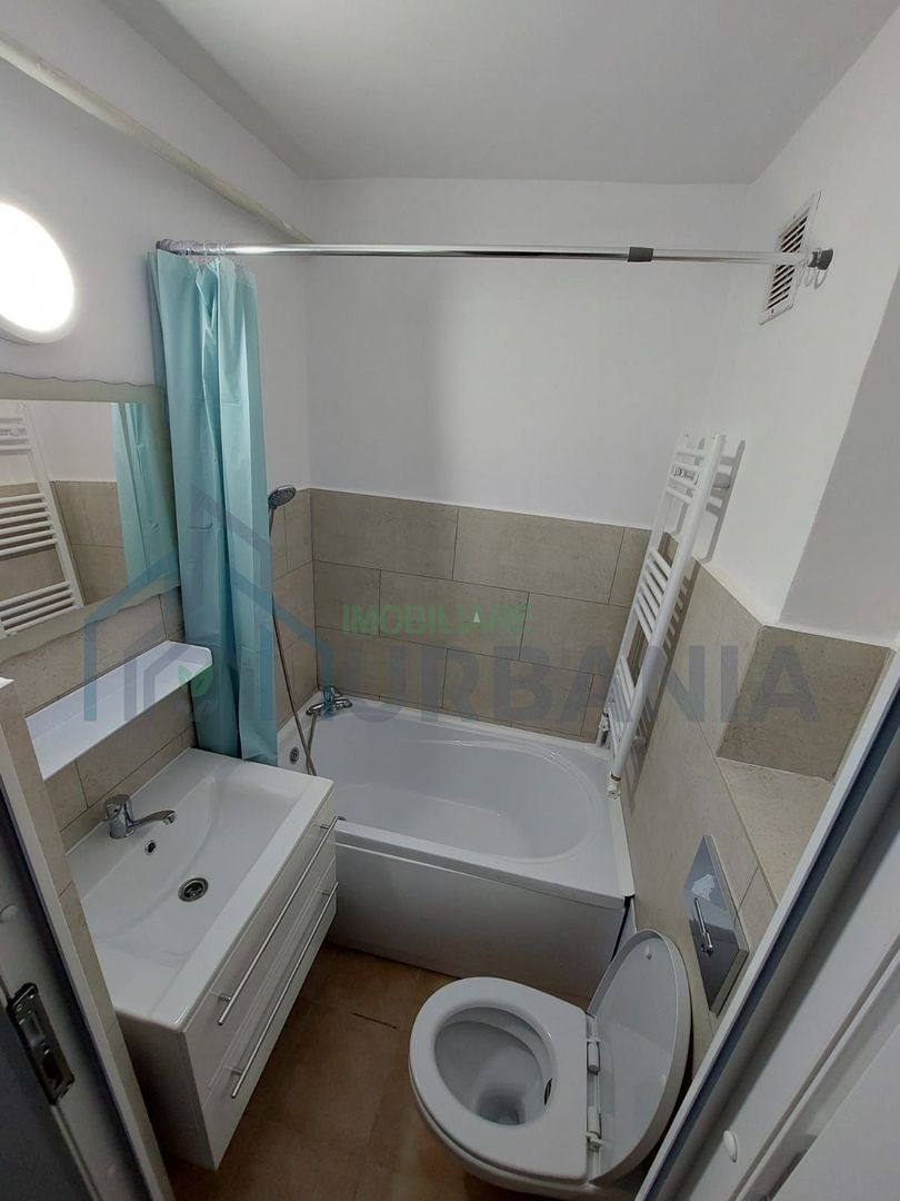 Apartament 3 camere, renovat complet, mobilat și utilat, lângă Colegiul Național „Mihail Sadoveanu” din Pașcani, cu pod pe toată suprafața - Poză 7