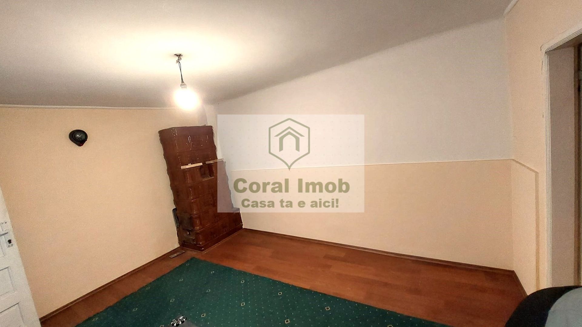 Vanzare casa 6 camere, 3 bai, 3 bucatarii, 2 centrale,  curte individu - Poză 5