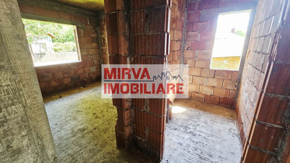 🏡 Casă la roșu cu 4 camere, 122 mp utili, teren 465 mp – Băicoi - Poză 32