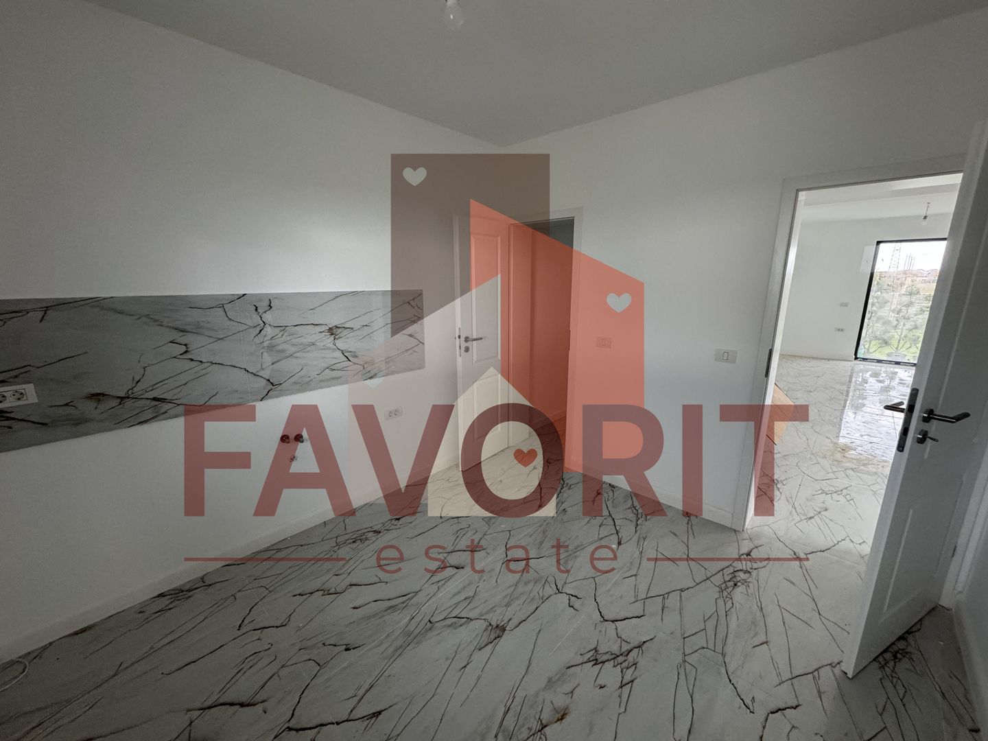 Comision 0%. Panouri si pompa de caldura. Despartit prin camera tehnica - Poză 4