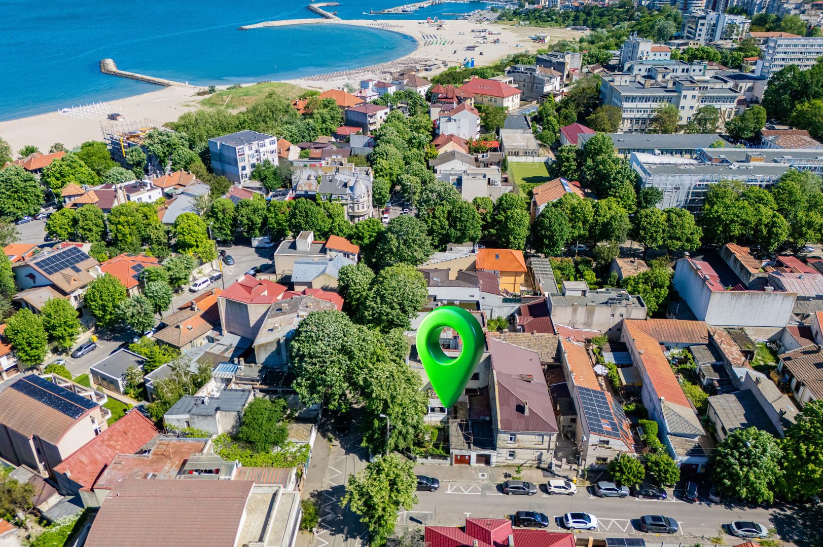 Raritate | Casa Căsătoriilor | Apartament în vilă, curte, 2 garaje! - Poză 1