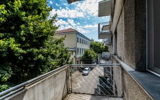 Câștigi o oră pe zi! Apartament cu 2 camere ultracentral, etaj 2 - Poză 1