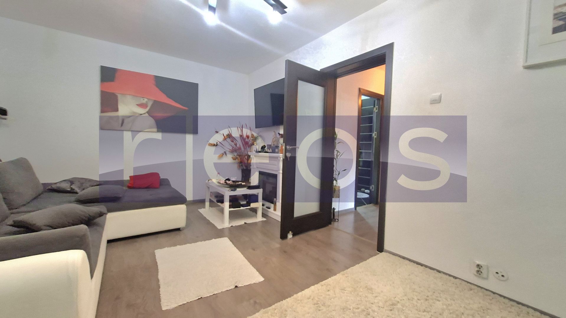 VANZARE 2 CAMERE + LOC DE PARCARE | BLOC 1982 | STEFAN CEL MARE - Poză 1