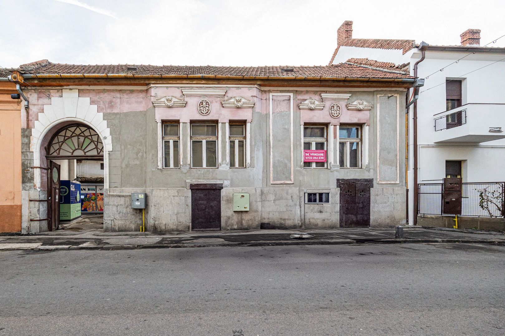 Proiect de clinică sau birouri în centru – casă cu demisol, de renovat - Poză 2