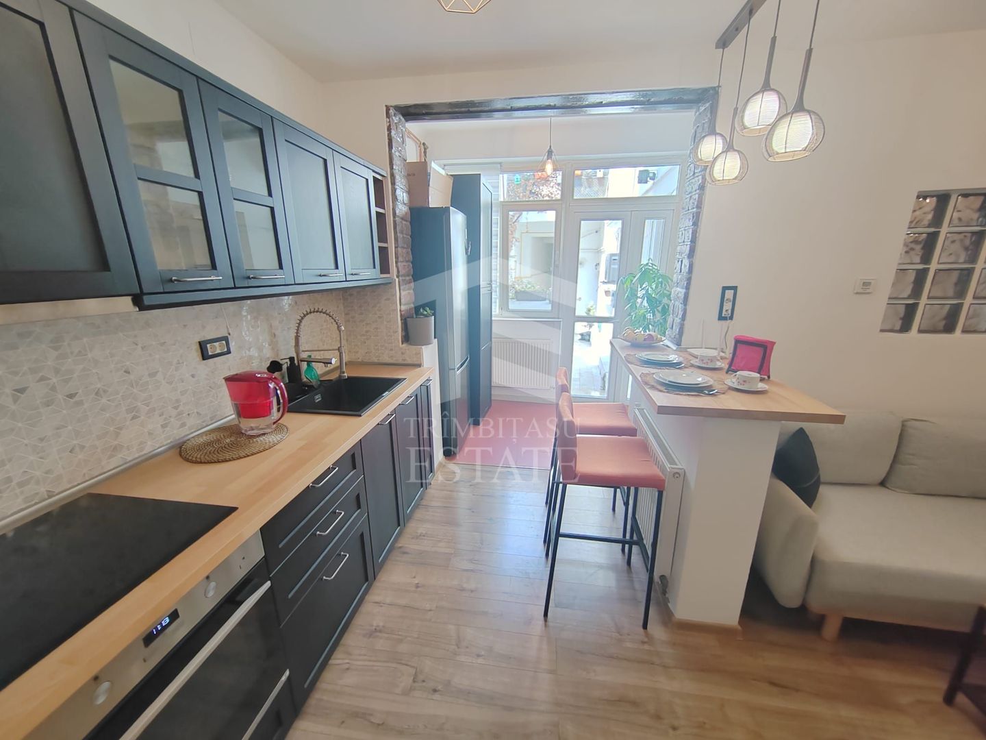 Victoriei Buzesti apartament modern super investitie - Poză 1