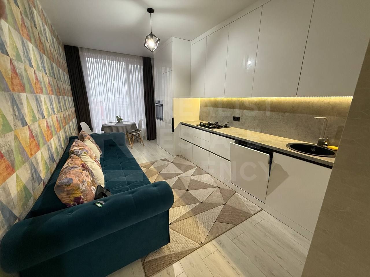 Chirie, apartament,  1 cameră, str. Avram Iancu, Centru - Poză 1