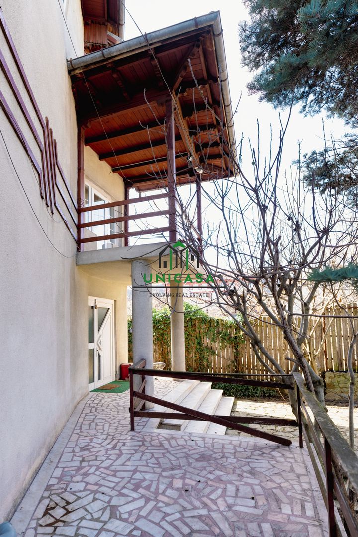 Casă tip duplex spațioasă în zona de Nord - Poză 14
