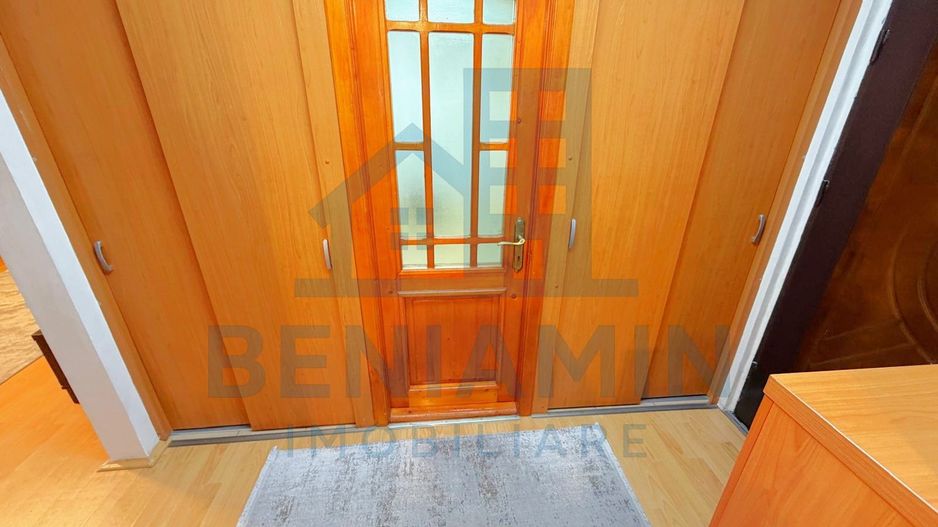 3 camere decomandat Mcdonalds 66mp etaj 2 centrala proprie - Poză 6