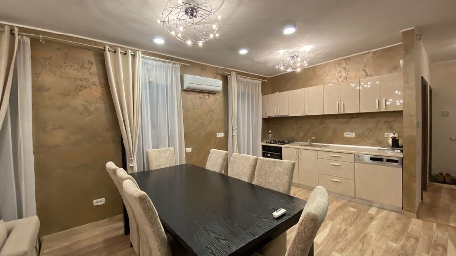 Duplex de vânzare/ cartier Europa/  curte/ terasa de 25 mp/ finisat modern - Poză 3