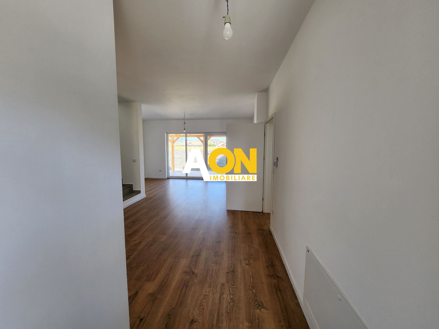 Casa Individuala cu 4 camere, 3 bai, terasa, 370mp teren, Oarda de Jos - Poză 7