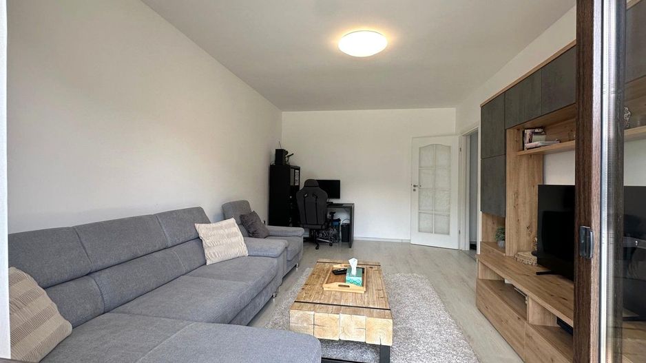 Vindem apartament  complet mobilat modern cu 2 bai zona Ghimbav - Poză 6