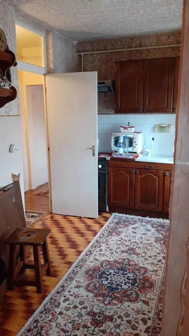 Vând apartament cu doua camere - Poză 3