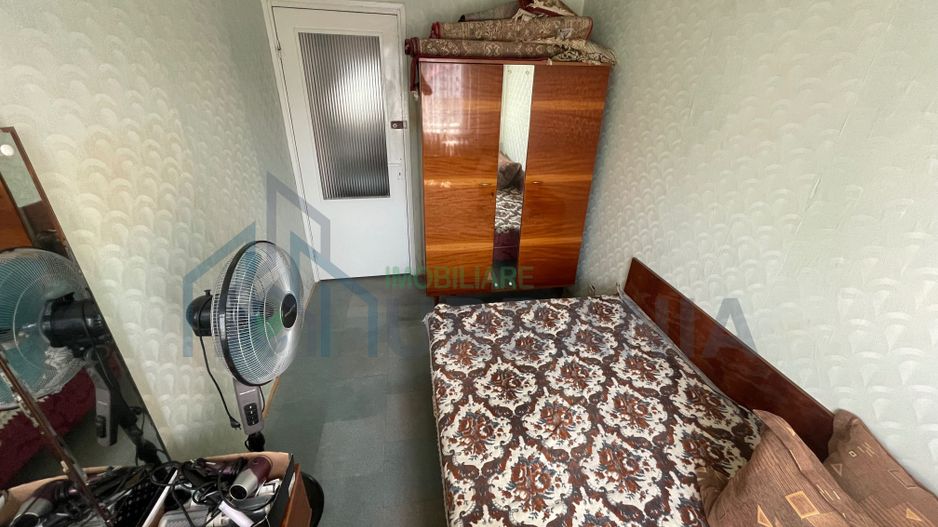 Apartament 3 camere de vânzare, Iasi, zona Mircea cel Batran - Poză 2