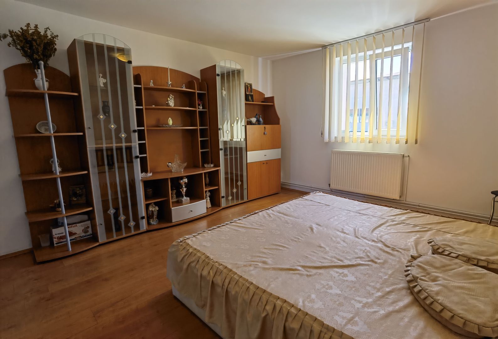 Proprietate industriala  la 35 km de TM - Poză 9