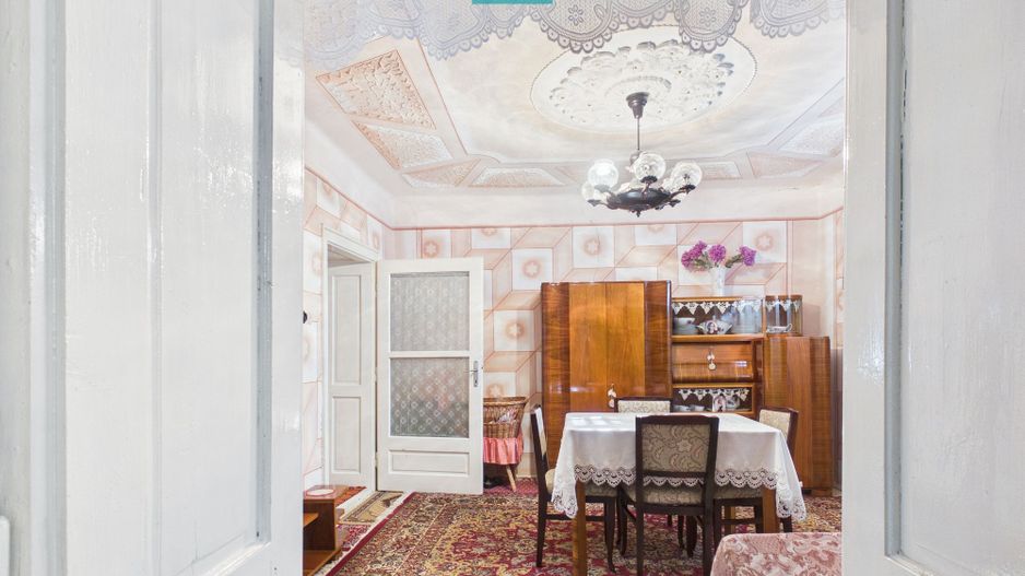 Casă cu 4 camere toate utilitățile și 1150mp teren - Poză 5