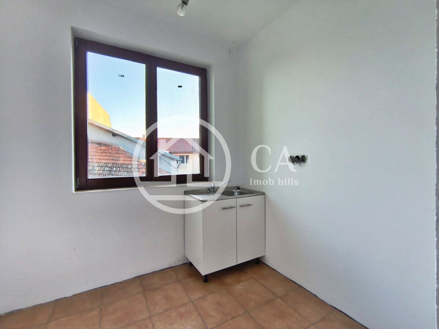 Casa de închiriat cu 6 camere în zona Centrala,  Oradea - Poză 6