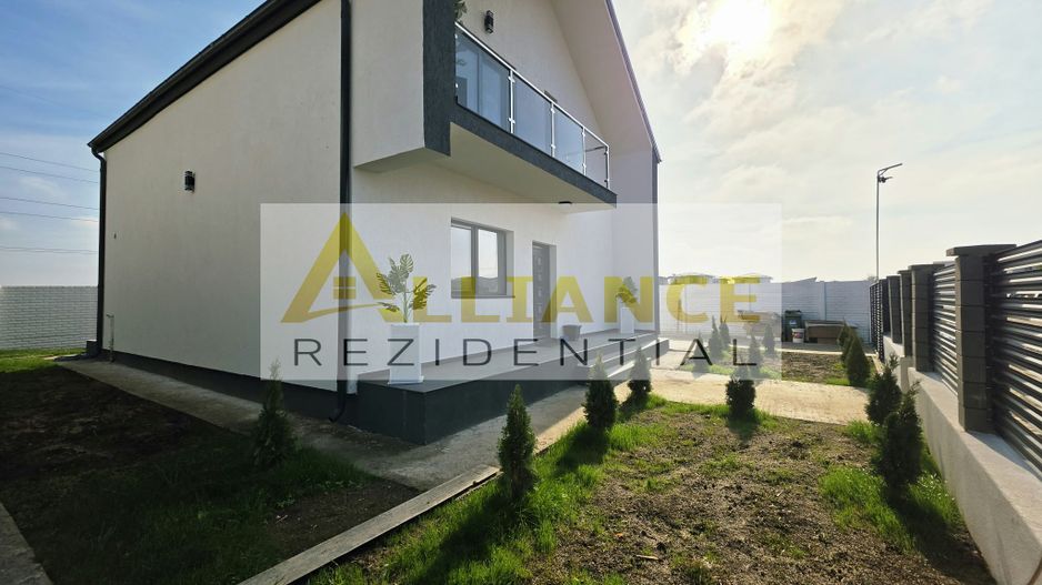 Vila 4 Camere | Curte amenajata - Poză 3
