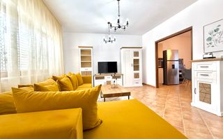 Casă tip triplex în zona centrală Dumbrăvița - Poză 1