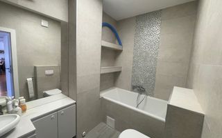 Apartament de 3 camere, modern, 80mp, parcare, zona Centrala - Poză 11