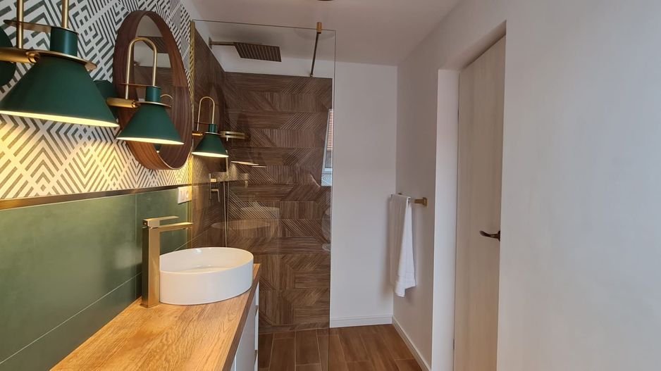 Vila spațioasă și elegantă de vânzare la intrarea în cartierul Turnișo - Poză 10