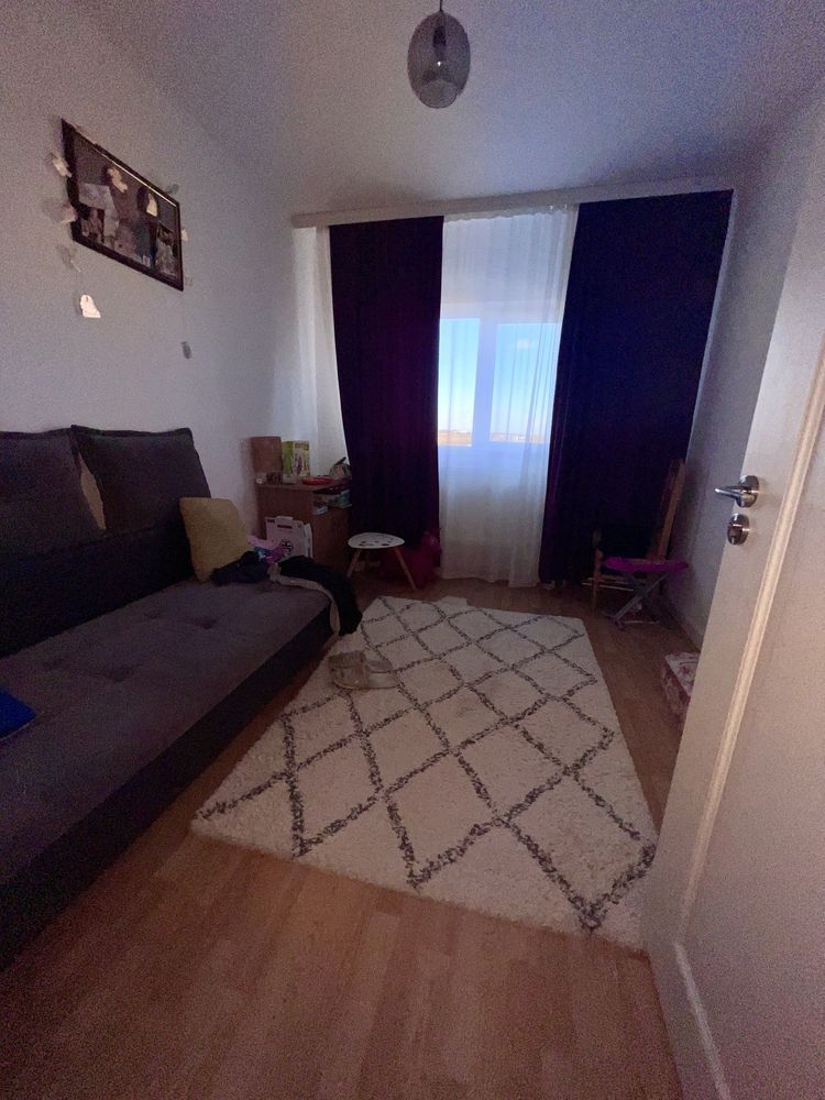 Apartament 3 camere de vânzare – Zona Badea Cârțan, Constanța - Ocazie - Poză 3