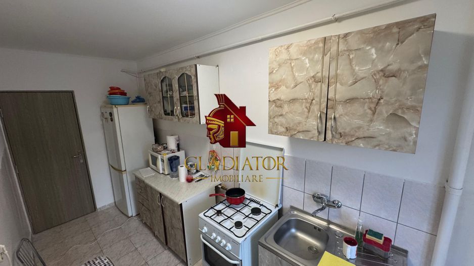 Apartament mare cu 1 camera Nicolina Cug - 300 E/LUNA, disponibil - Poză 6