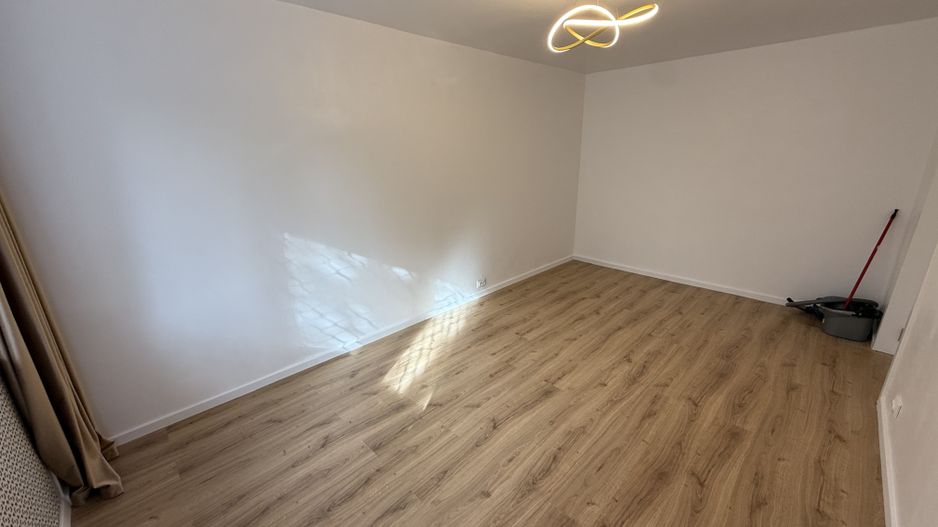 Garsoniera Renovata - Decomandata - Gorjului - Metrou 10 minute - Poză 5