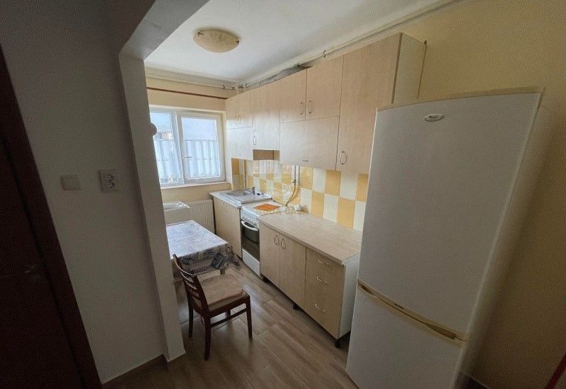 Inchiriez Apartament Centra Satu Mare/Etaj Intermediar/Loc de Parcare - Poză 3