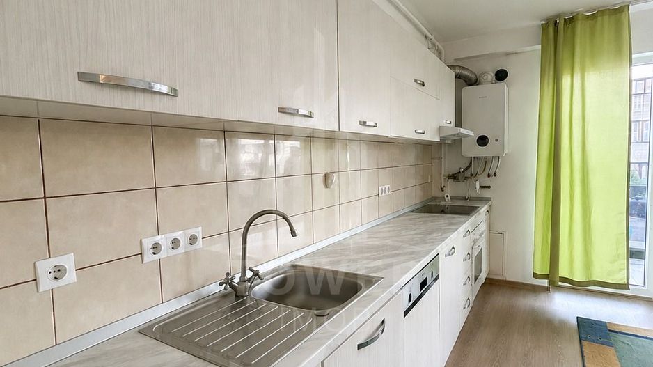 Apartament de închiriat – 3 camere, 2 băi, 72 mp - Poză 3