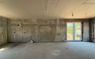 Casa la gri, 4 dormitoare, 3 bai, teren 400 mp - Poză 8