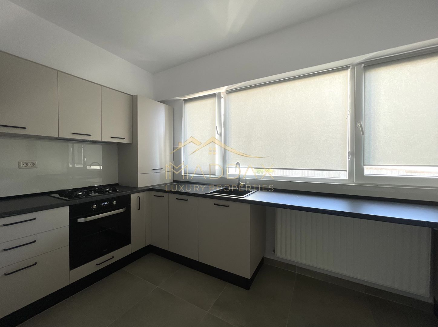 Apartament 2 camere**mobilat LUX//Central - Poză 12
