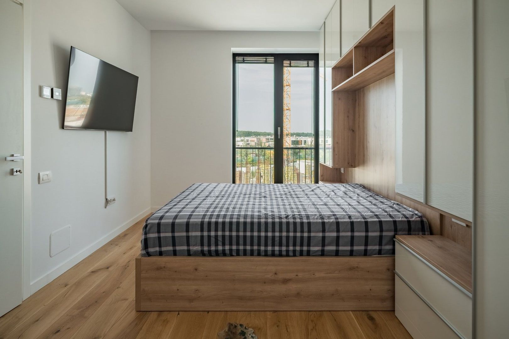 Apartament cu 2 camere mobilat in Amber Forest - Poză 5