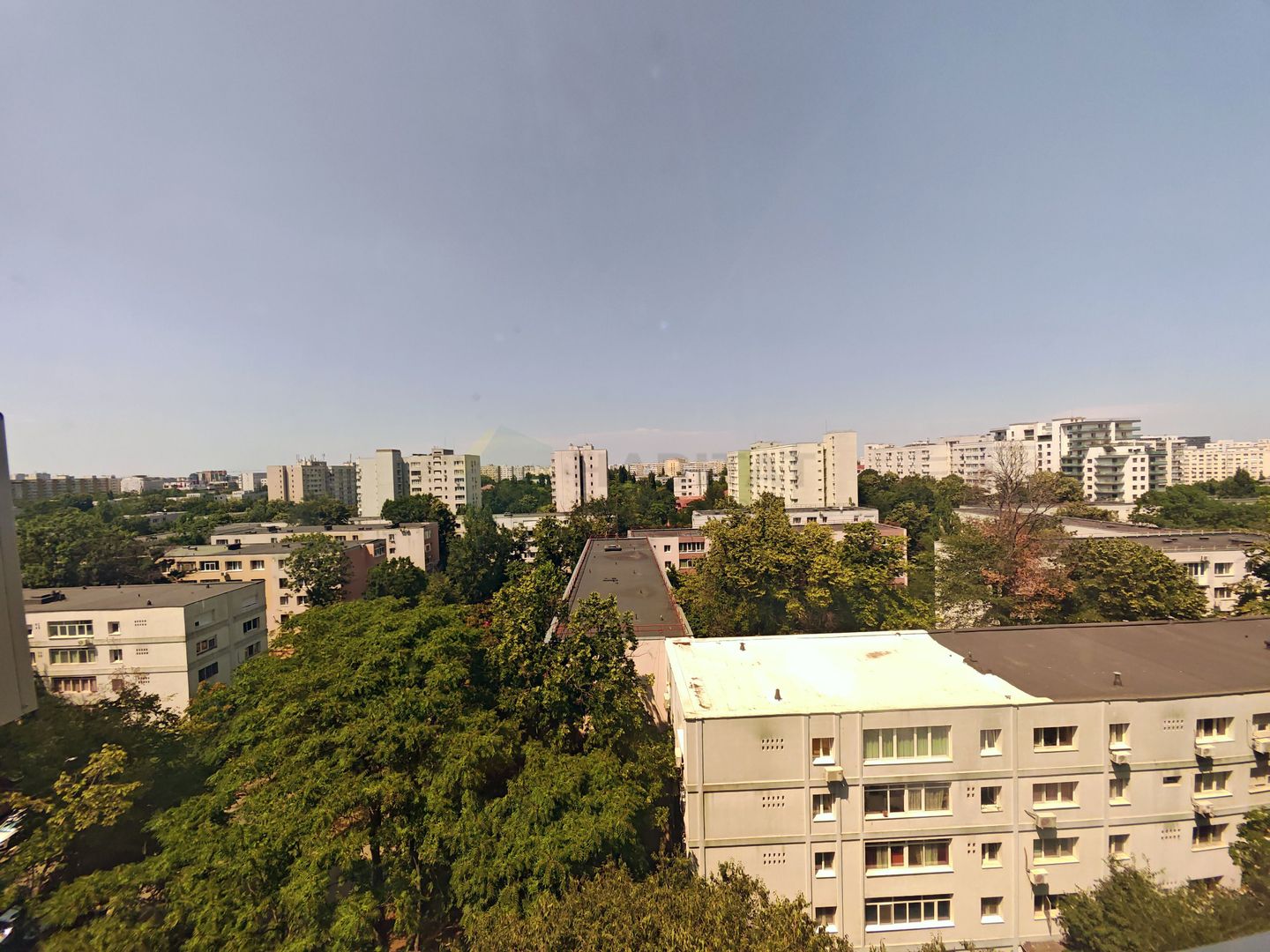 Apartament cu trei camere in inima cartierului Titan - Poză 16