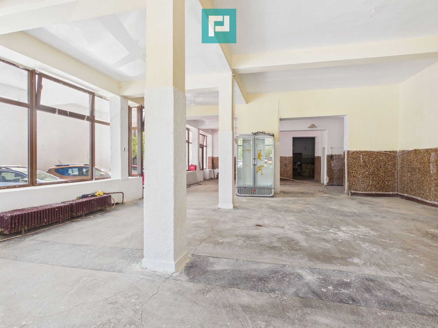 Spațiu comercial 269 mp zonă centrală Oradea - Poză 2