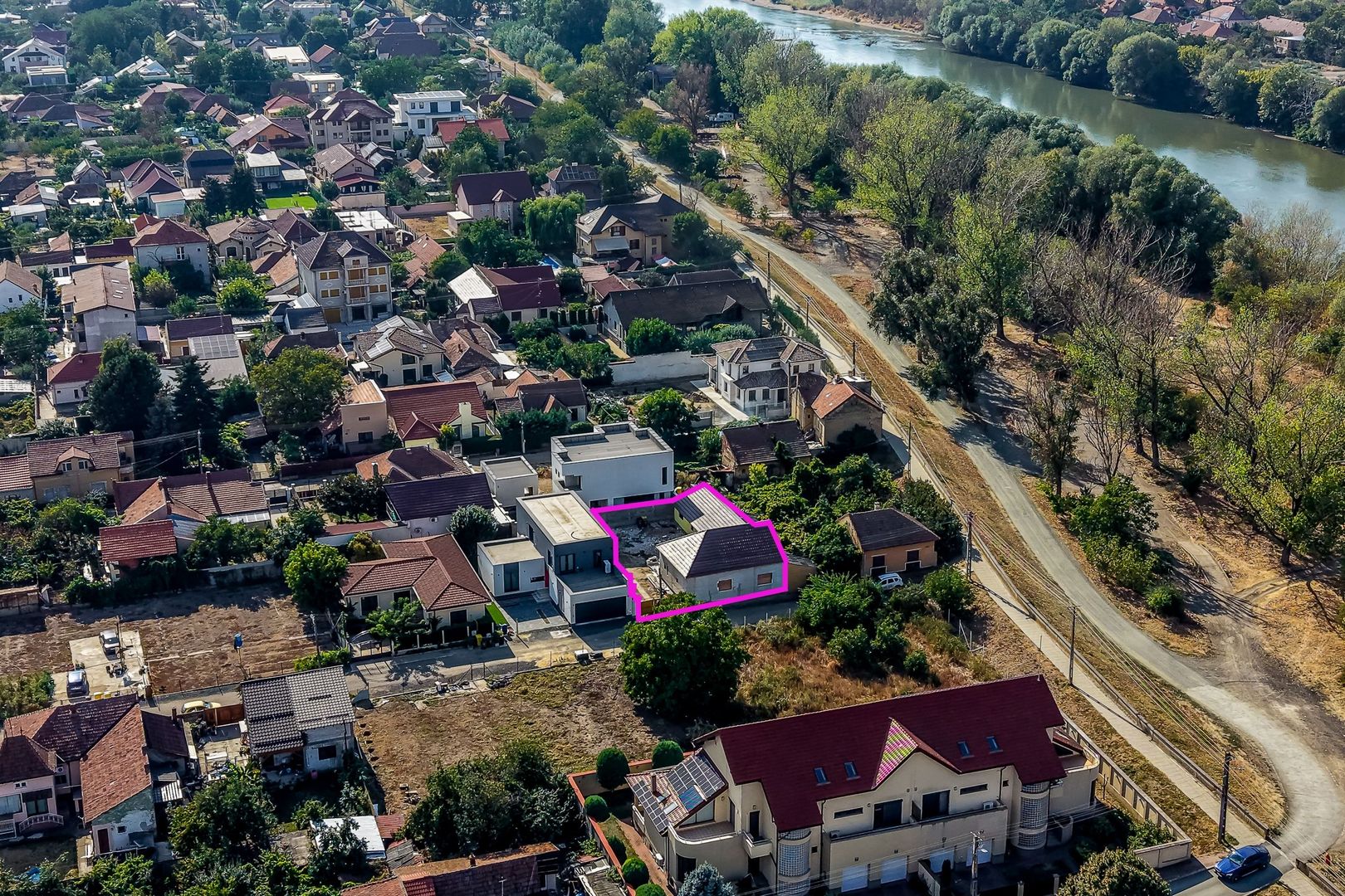 Casă individuală în Aradul Nou zona Tabacovici, aproape de Mureș - Poză 11
