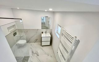 Apartament Ultracentral cu 2 camere complet renovat - de vânzare - Poză 9