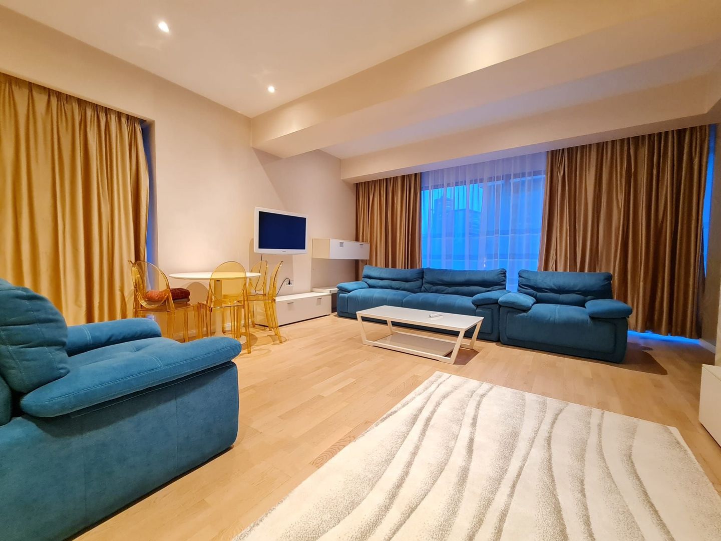 2 camere | zona Laguna Residence - hotel Caro | Lacul Tei | 70 mp - Poză 1