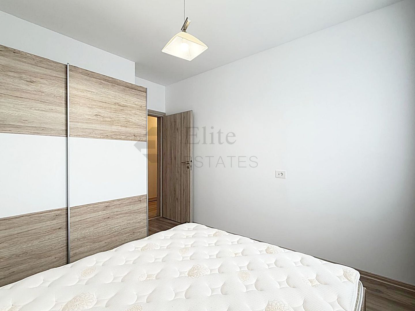 Apartament 4 camere de inchiriat in Prima Onestilor - Poză 9