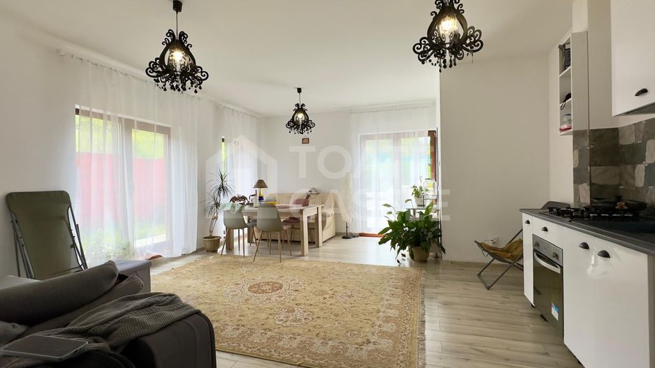 Grădină proprie și confort modern – apartament de 2 camere în Florești, zona Urusagului - Poză 1