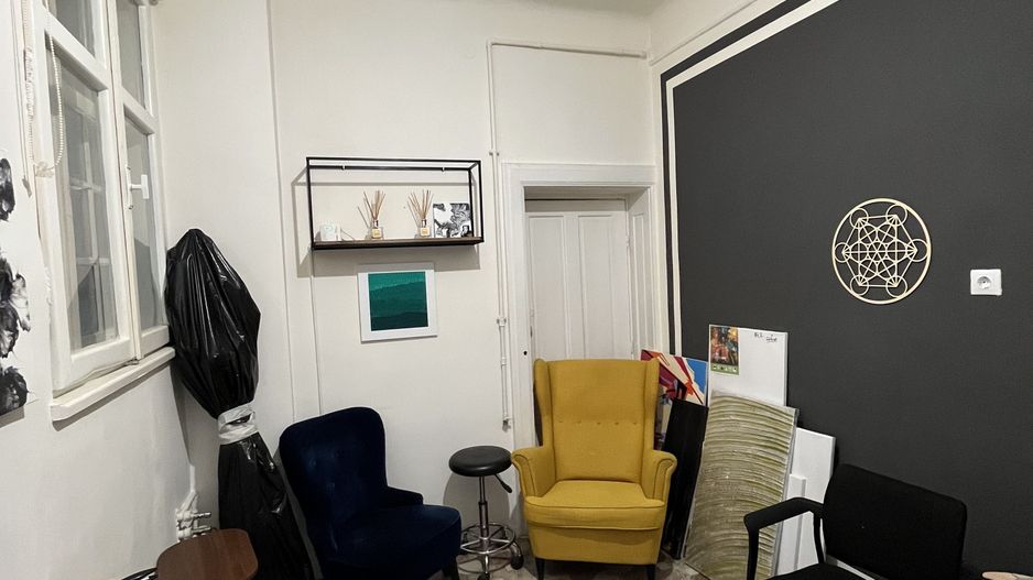 De vanzare Spatiu Birou/Apartament zona Romana Intrare Separata sect 1 - Poză 17