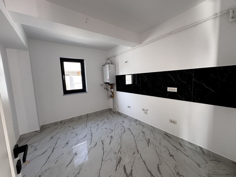 PROPRIETAR Casa Individuala P+1+M Noua la cheie /Doi cocosi Straulesti - Poză 6